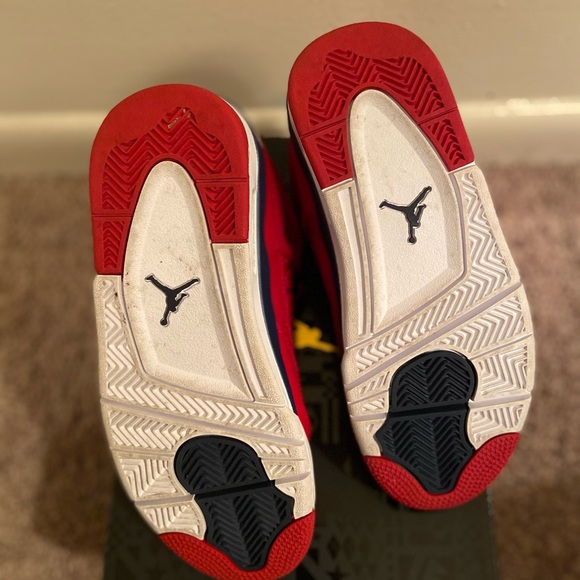 Jordan 4 - Picture 4 of 4